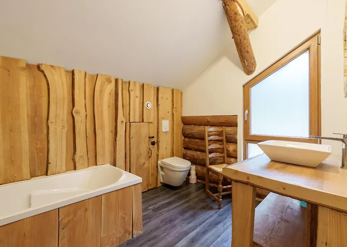 Chalet Les Rondins Du Bois D'eden - 8p